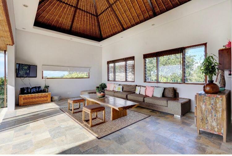 Indah Balangan Villa Jimbaran Εξωτερικό φωτογραφία